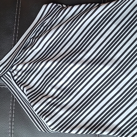 Y2K Halter Top - Picture 4 of 9